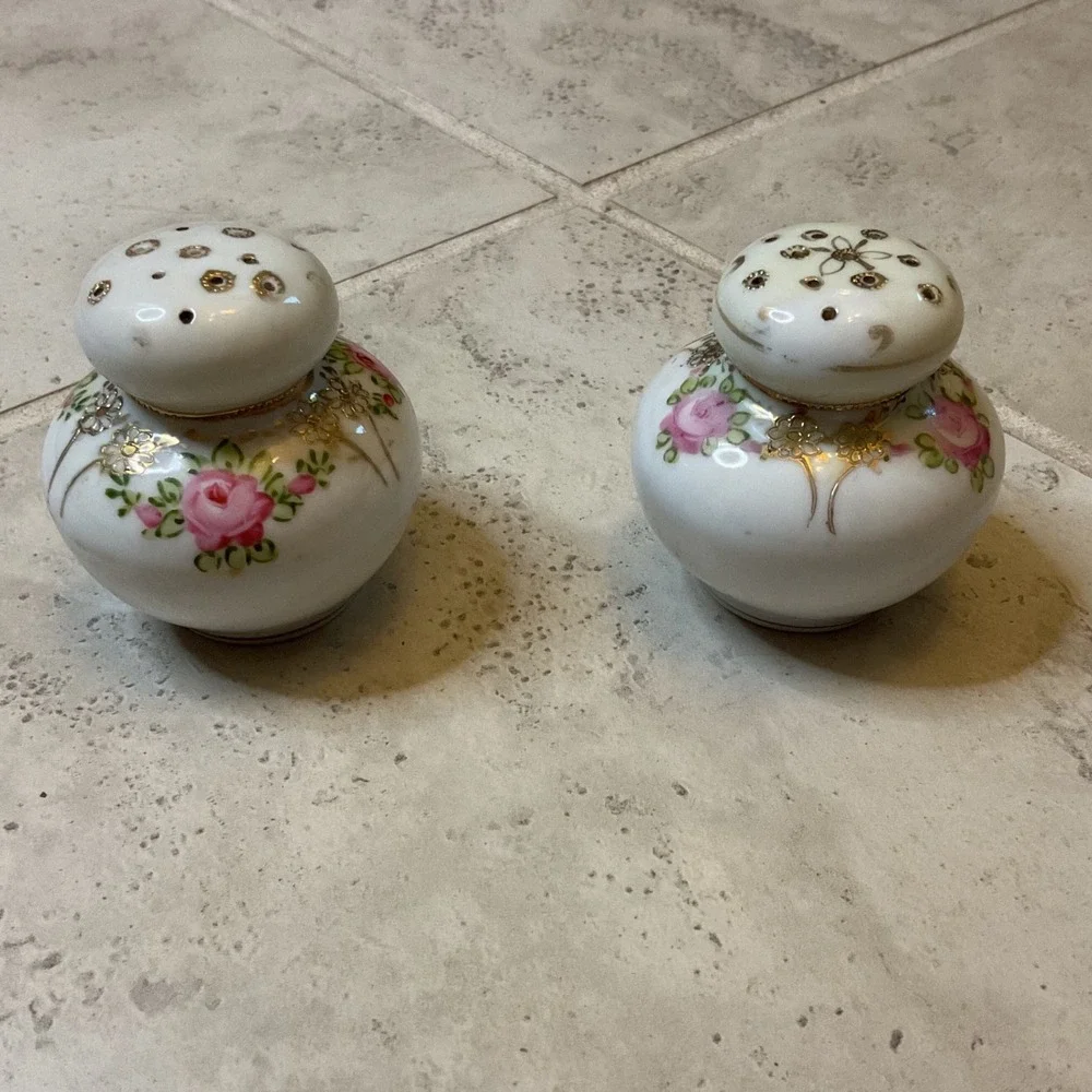 Vintage Hand Painted Porcelain Salt and Pepper Shakers Pink Roses Gold Gilt Set